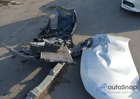 2019 Toyota Rav4 Le z USA, uszkodzony, nr VIN 2T3H1RFV1KW052114